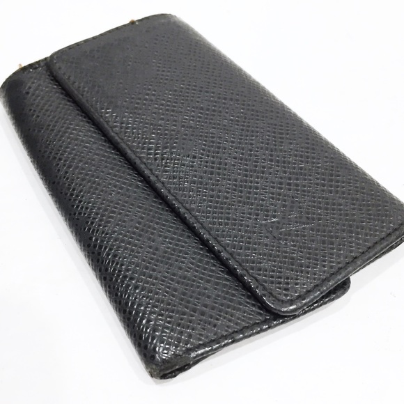 Louis Vuitton black taiga 6 key ring wallet - Picture 2 of 8